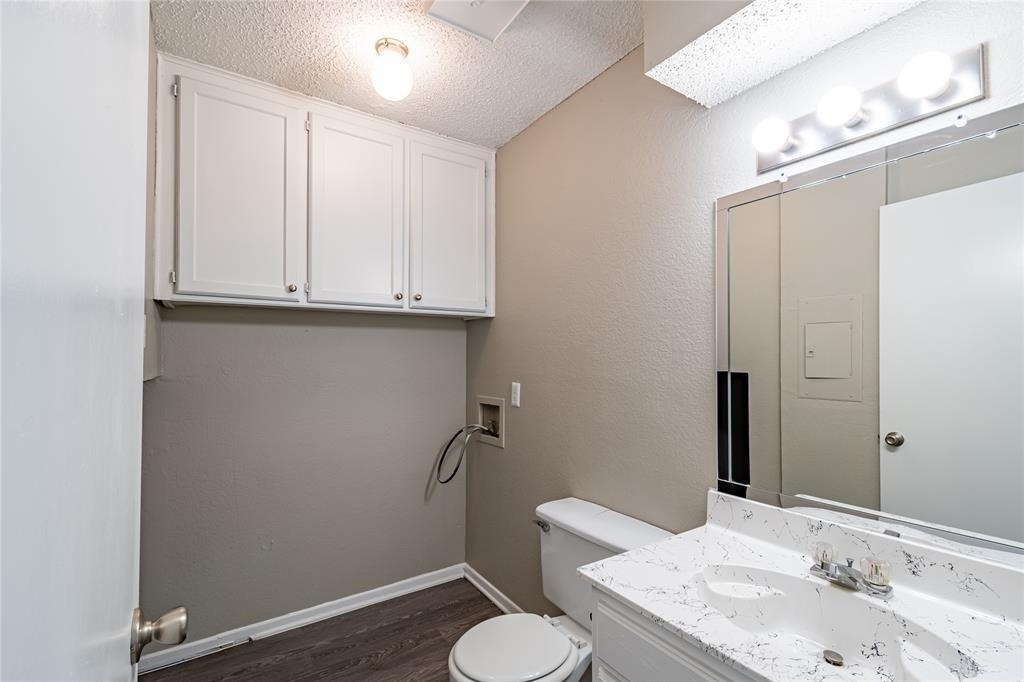 808 Treadwell Court - Photo 3