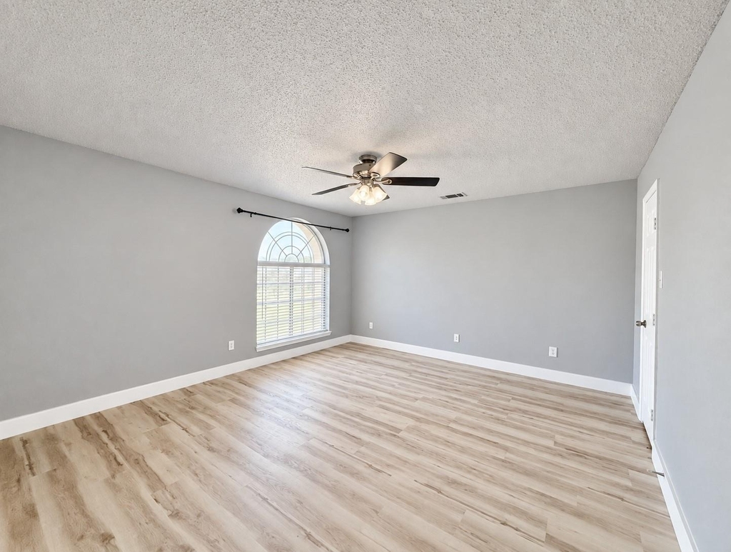 5709 Parkwood Trail - Photo 22