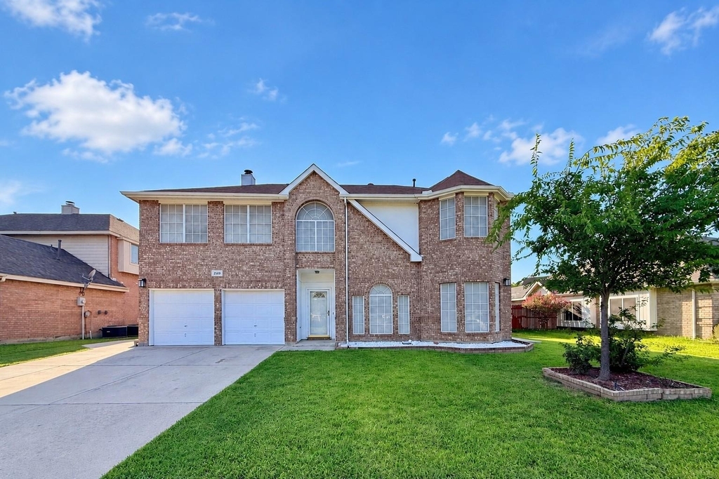 5709 Parkwood Trail - Photo 1