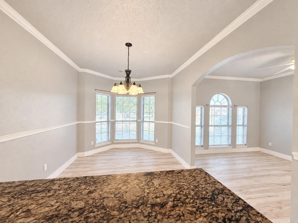 5709 Parkwood Trail - Photo 5