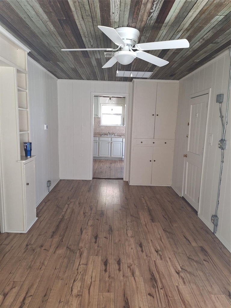 101.5 E Hallsell - Photo 4