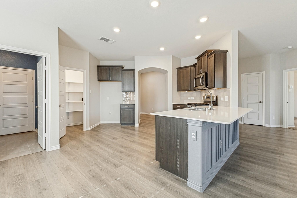 314 Gatecrest Drive - Photo 11