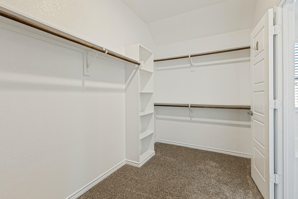 314 Gatecrest Drive - Photo 17