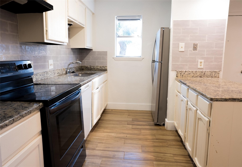 2904 S Fielder Road - Photo 3