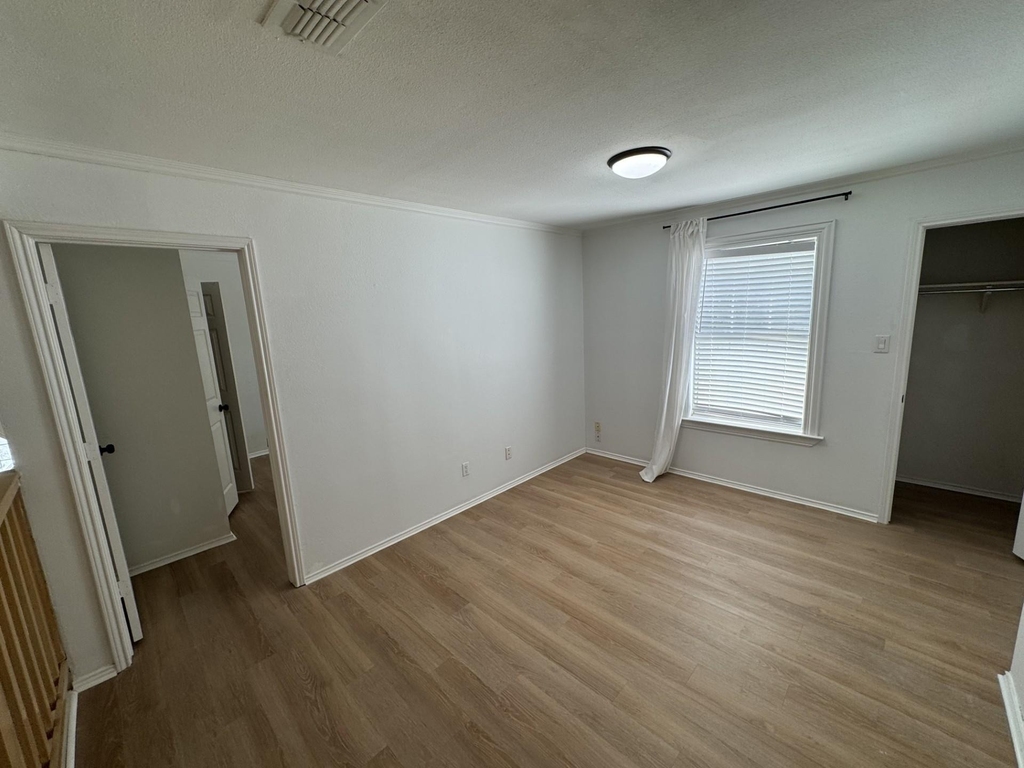 5232 Goodman Drive - Photo 12