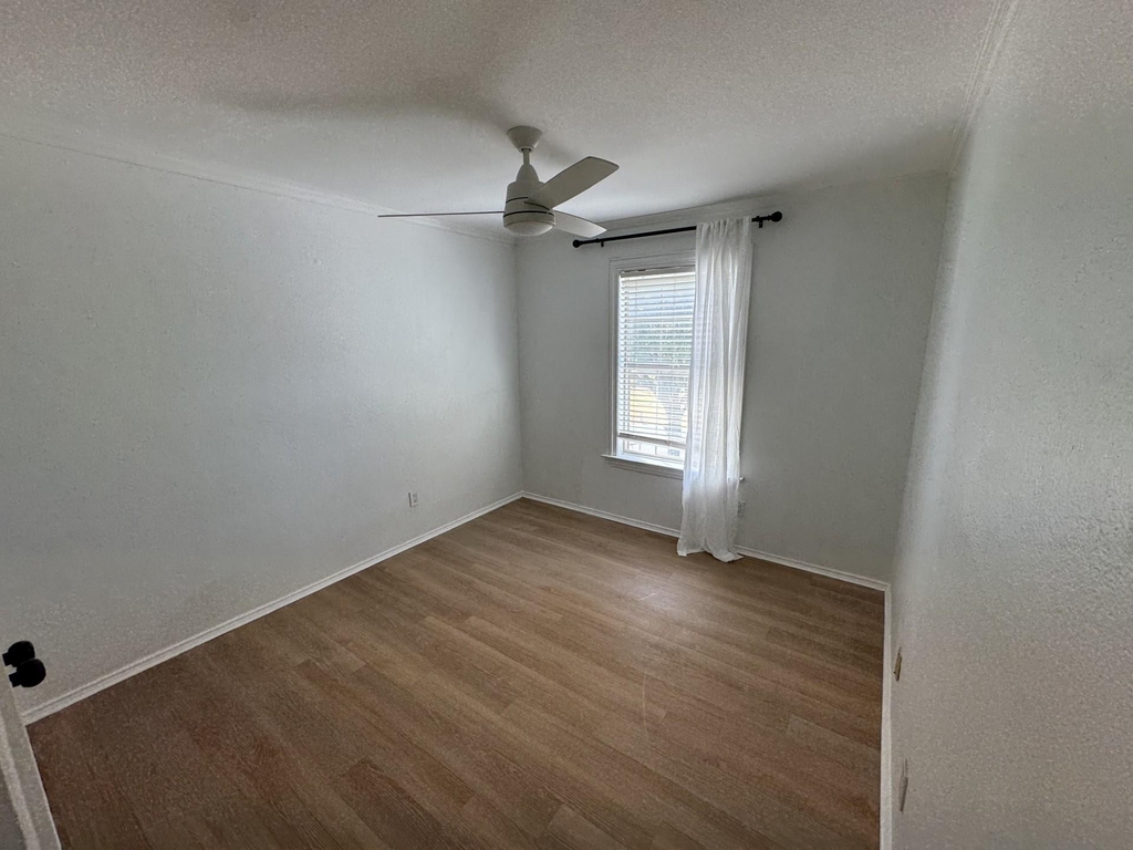 5232 Goodman Drive - Photo 13