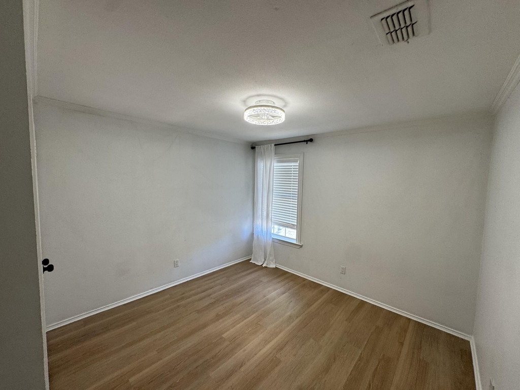 5232 Goodman Drive - Photo 15