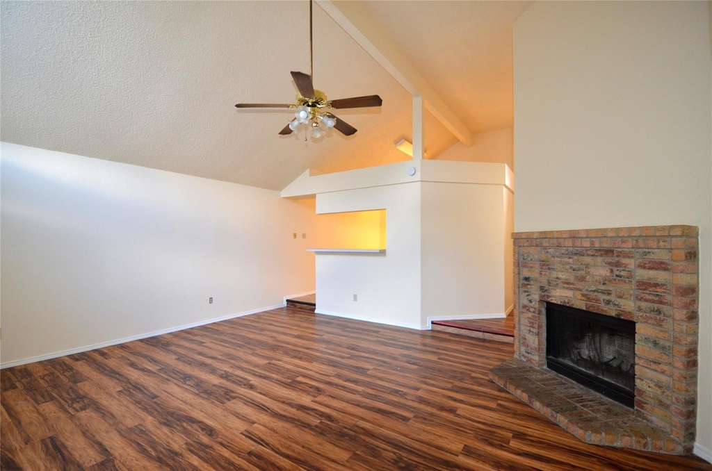 7972 Roundtable Road - Photo 4