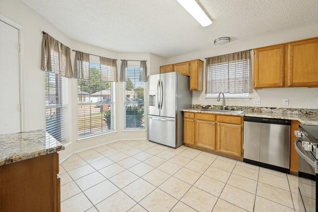 3625 Garden Springs Drive - Photo 3
