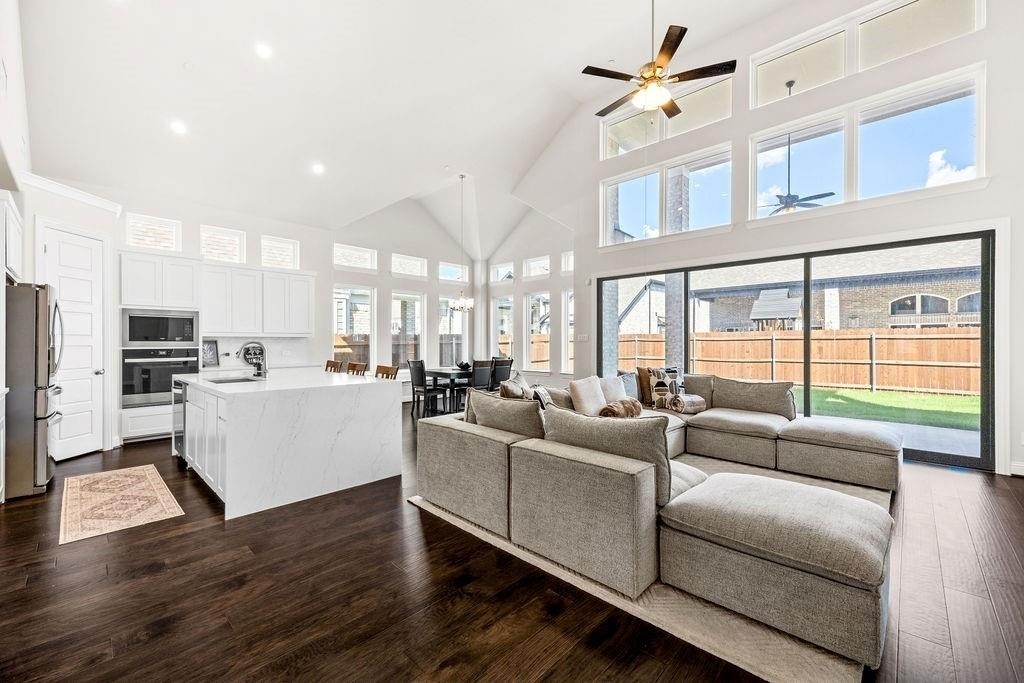 7618 Kiowana Court - Photo 2