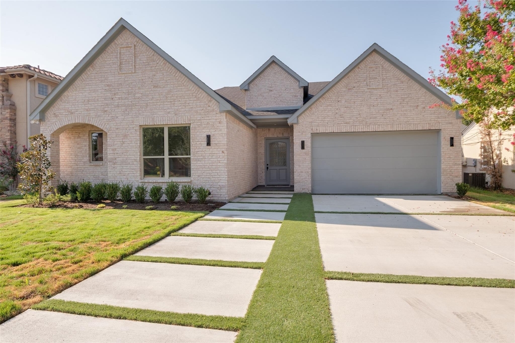 2654 Mount View Drive - Photo 0