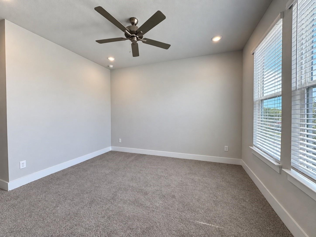 760 W Bedford Euless Road - Photo 8