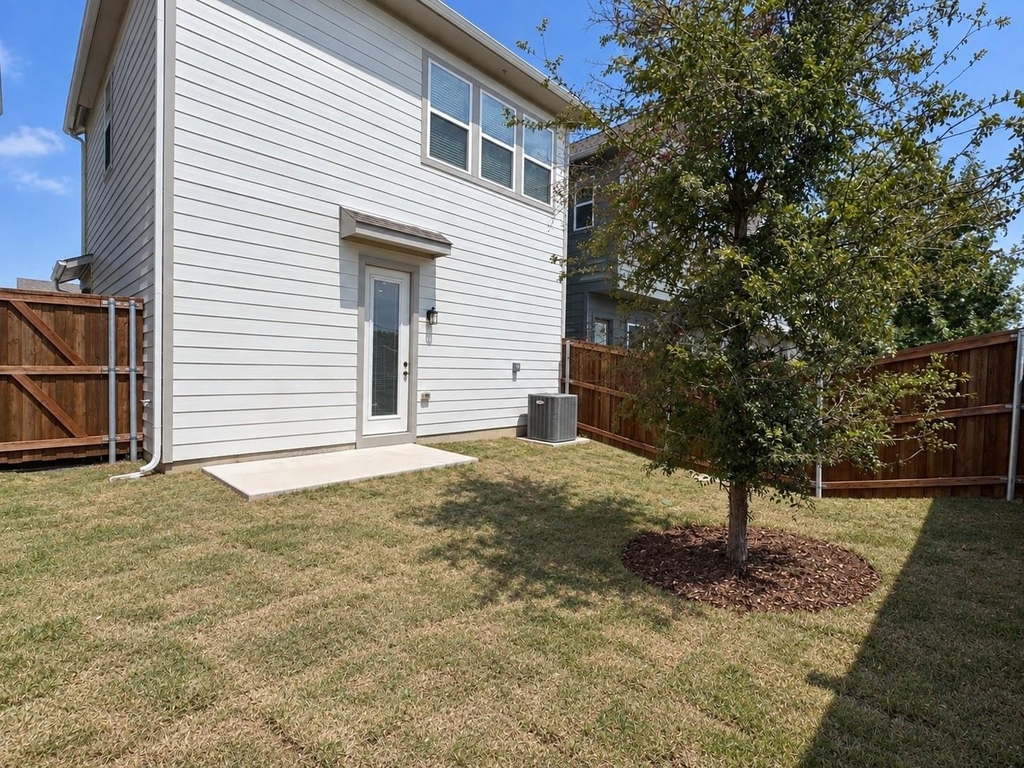 760 W Bedford Euless Road - Photo 14