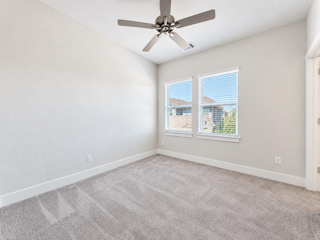 760 W Bedford Euless Road - Photo 12