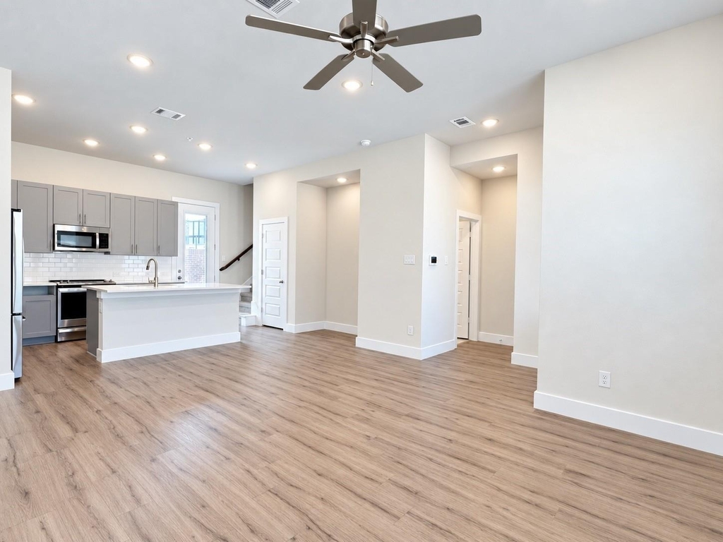 760 W Bedford Euless Road - Photo 1