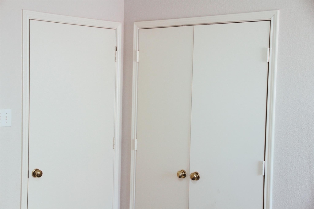 8140 Heritage Place Drive - Photo 13
