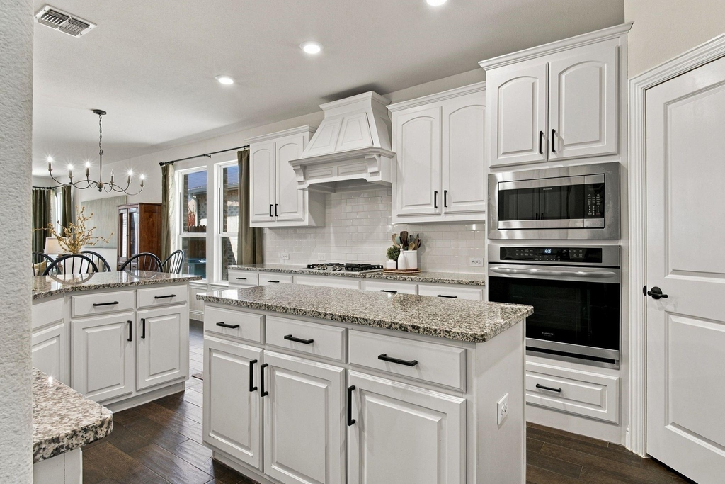10841 Brownwood Place - Photo 7