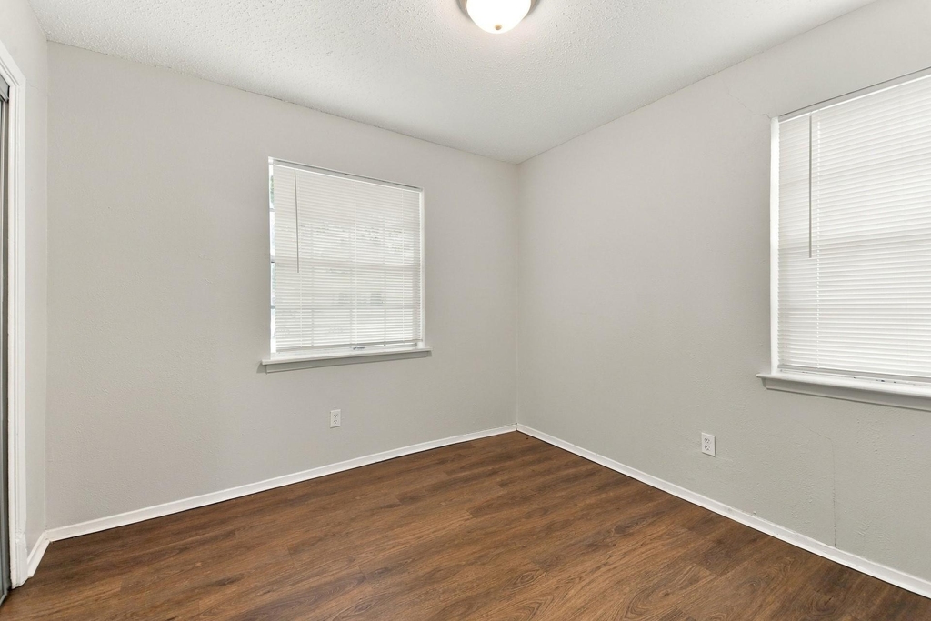 1458 Shorehaven Drive - Photo 11