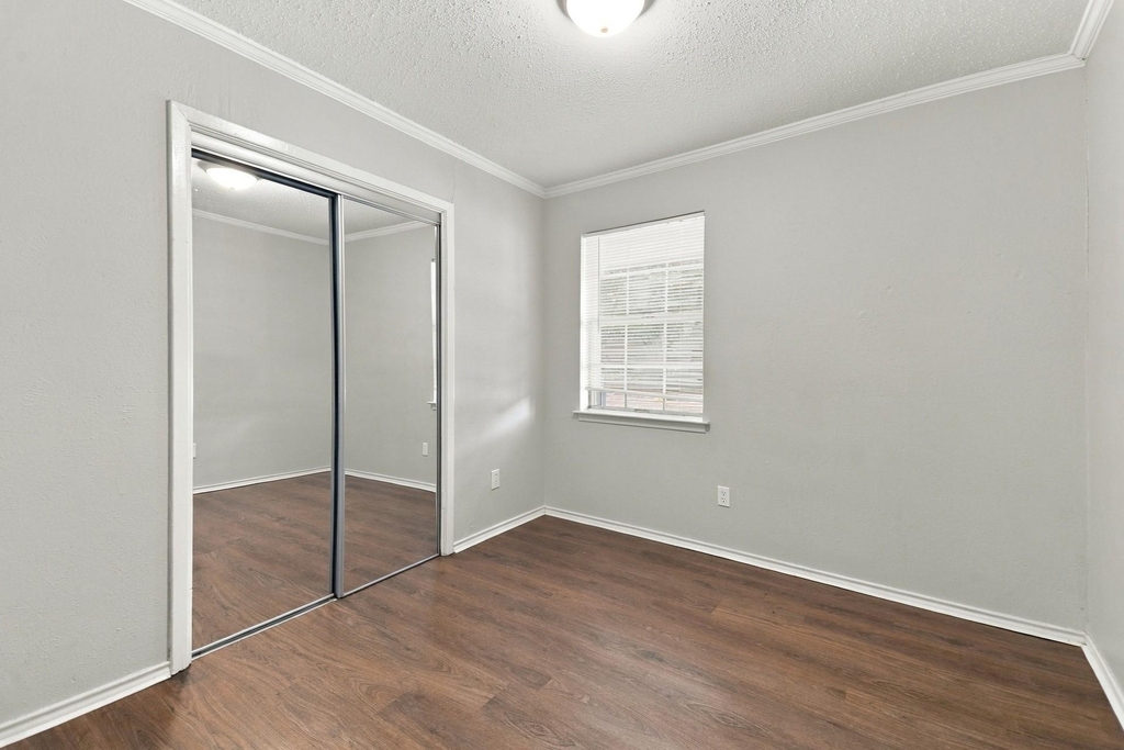 1458 Shorehaven Drive - Photo 12