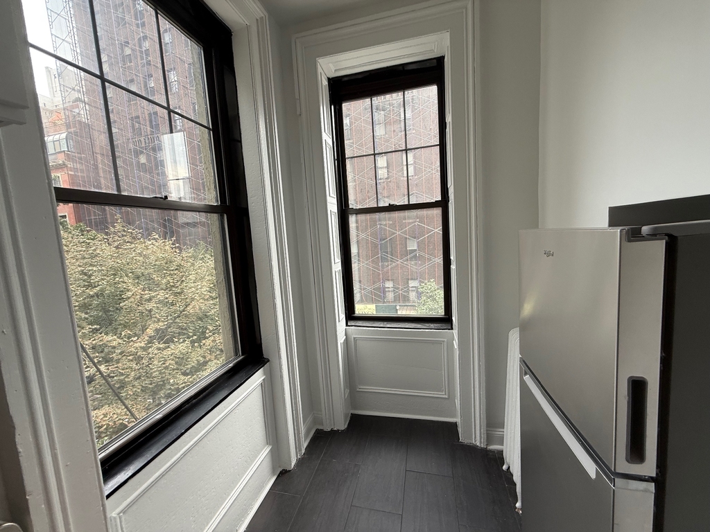 985 Lexington Avenue - Photo 6