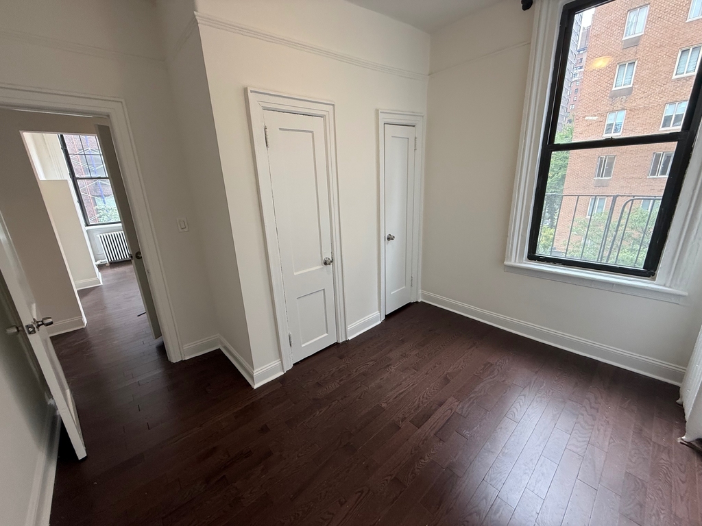 985 Lexington Avenue - Photo 5