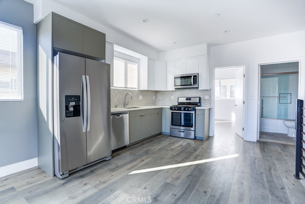 11639 Burbank - Photo 15