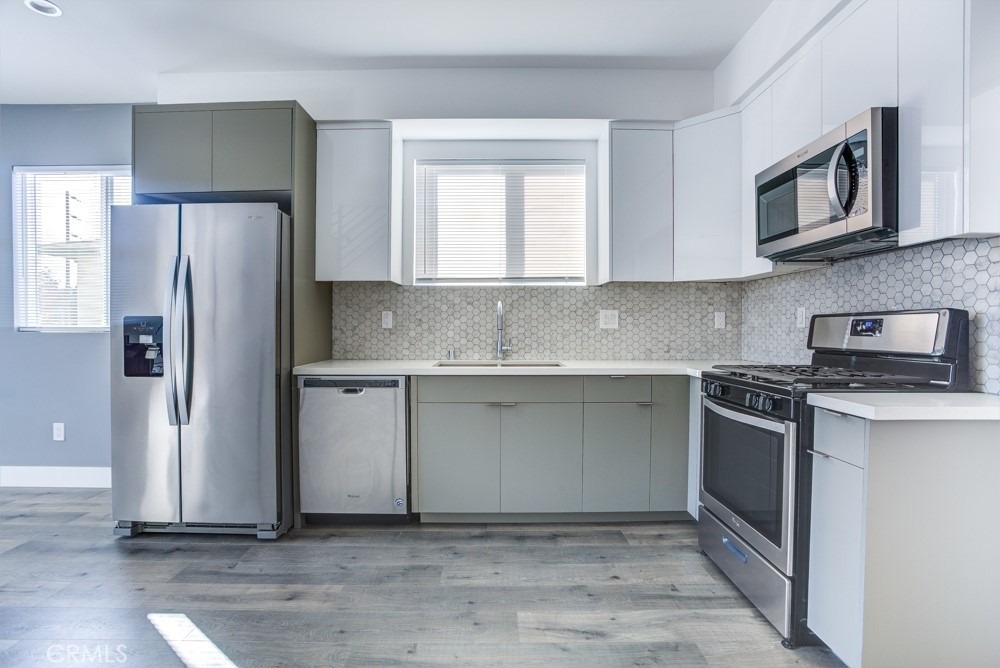 11639 Burbank - Photo 16
