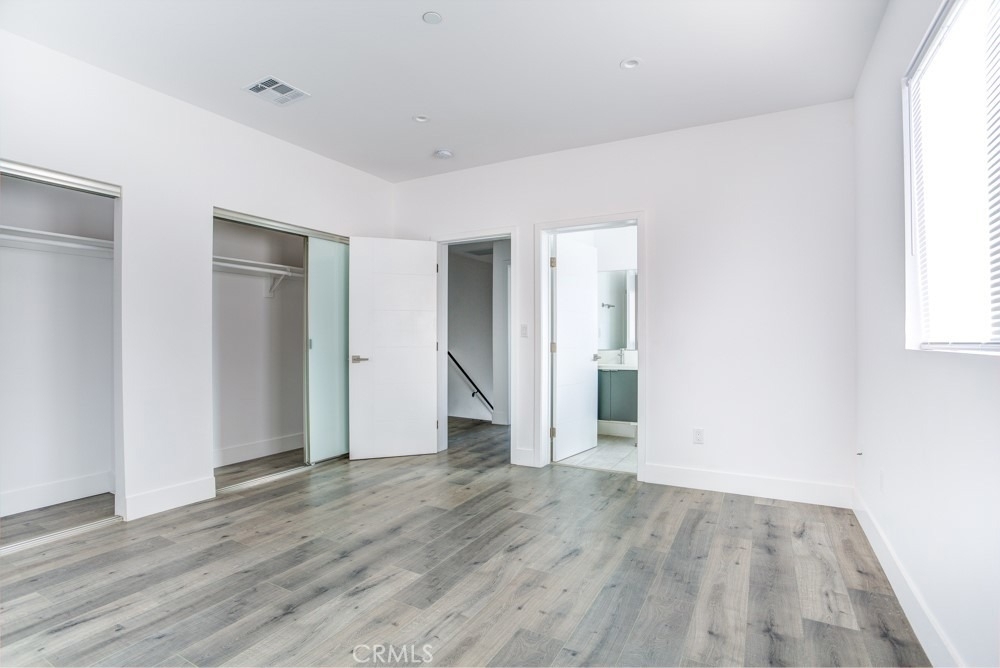 11639 Burbank - Photo 32