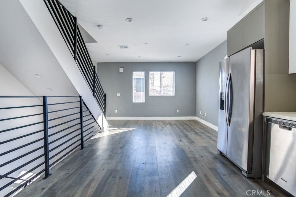 11639 Burbank - Photo 11