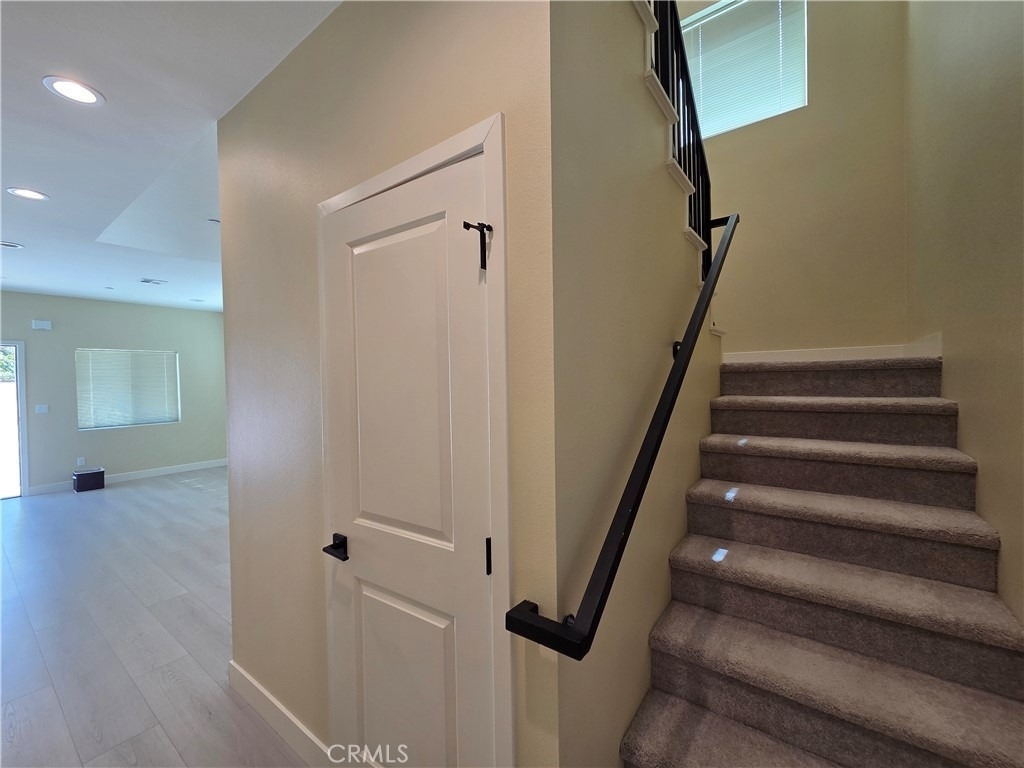 652 W Grand Avenue - Photo 7