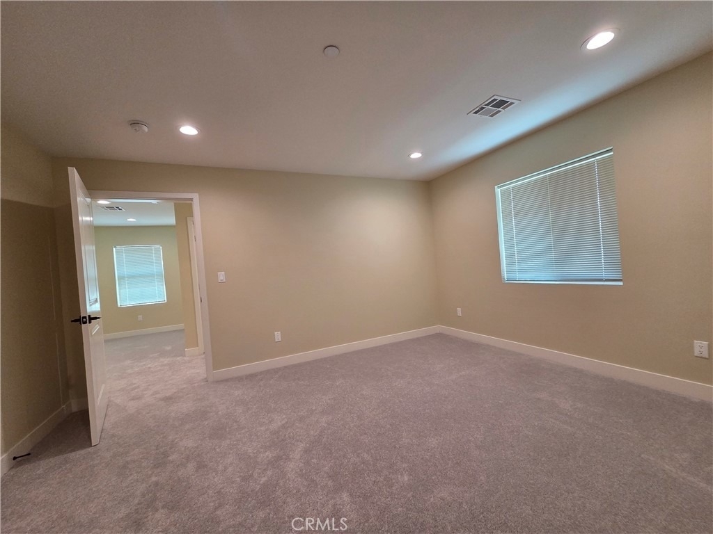 652 W Grand Avenue - Photo 13