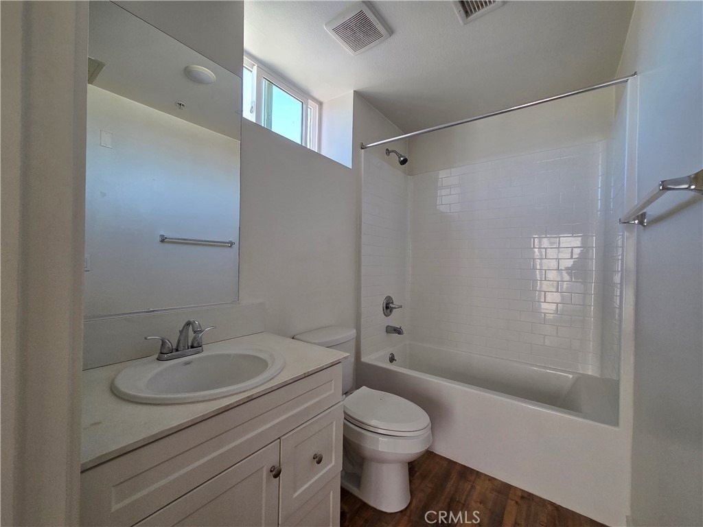 1836 Sichel Street - Photo 7