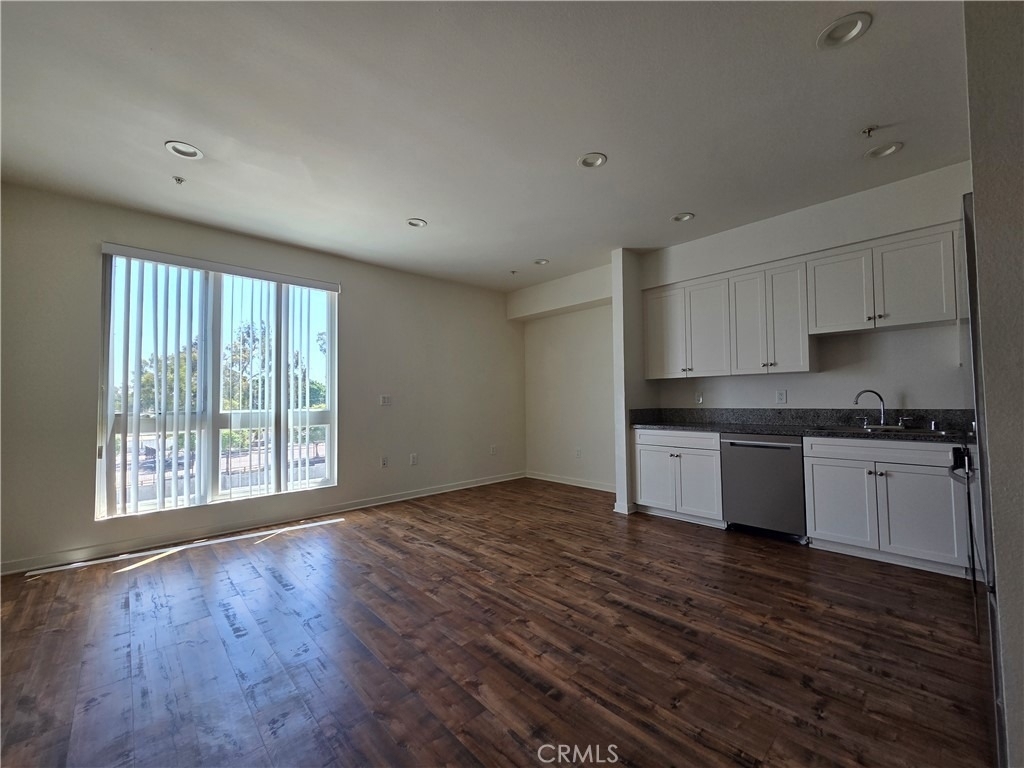 1836 Sichel Street - Photo 2