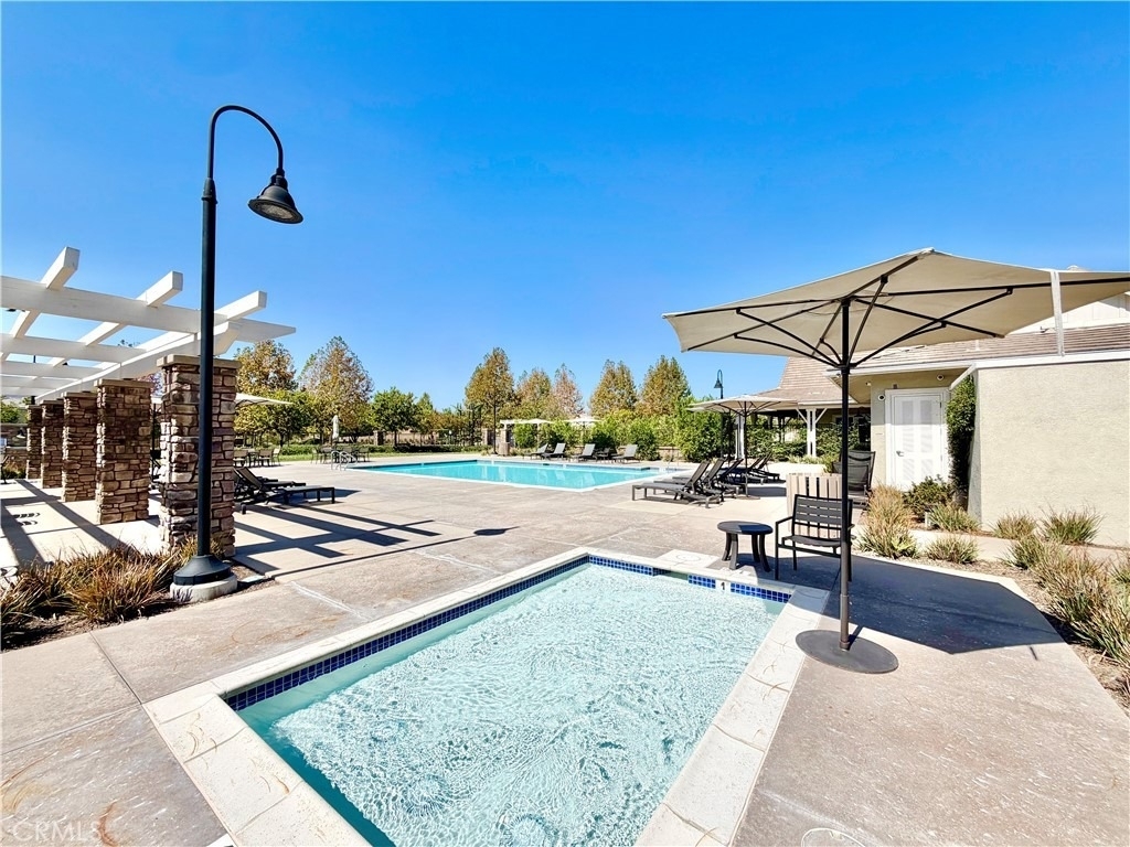 24242 Hazelnut Avenue - Photo 42