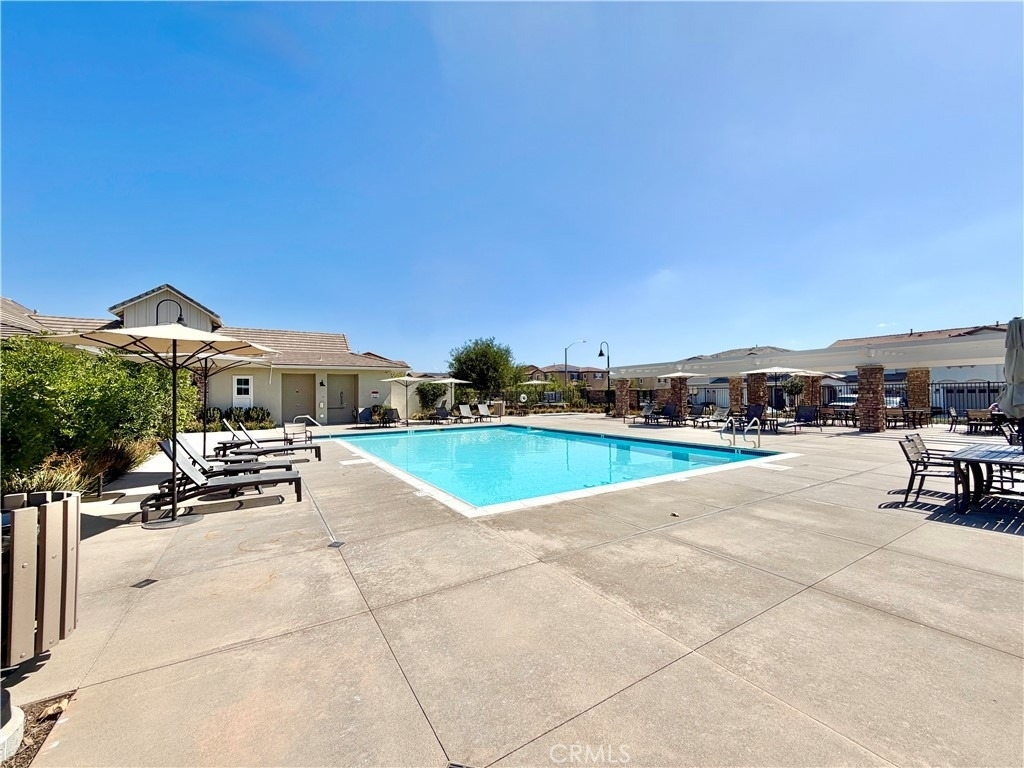 24242 Hazelnut Avenue - Photo 38