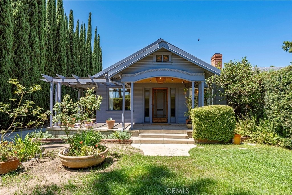 5123 Townsend Avenue - Photo 0