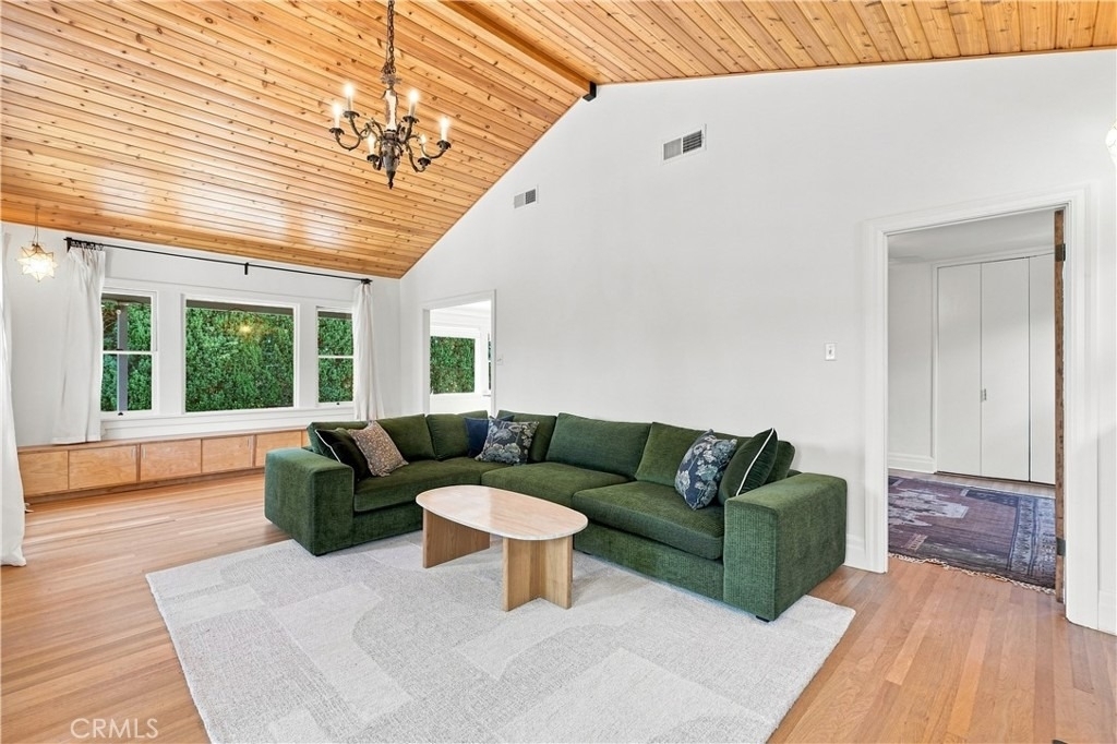 5123 Townsend Avenue - Photo 7