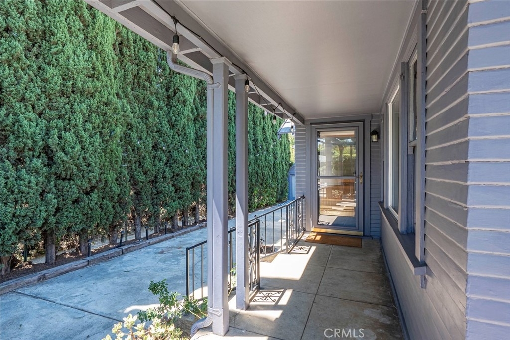 5123 Townsend Avenue - Photo 4