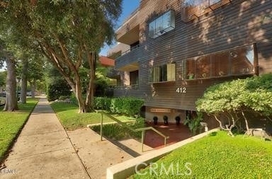 412 N Kenwood Street - Photo 3