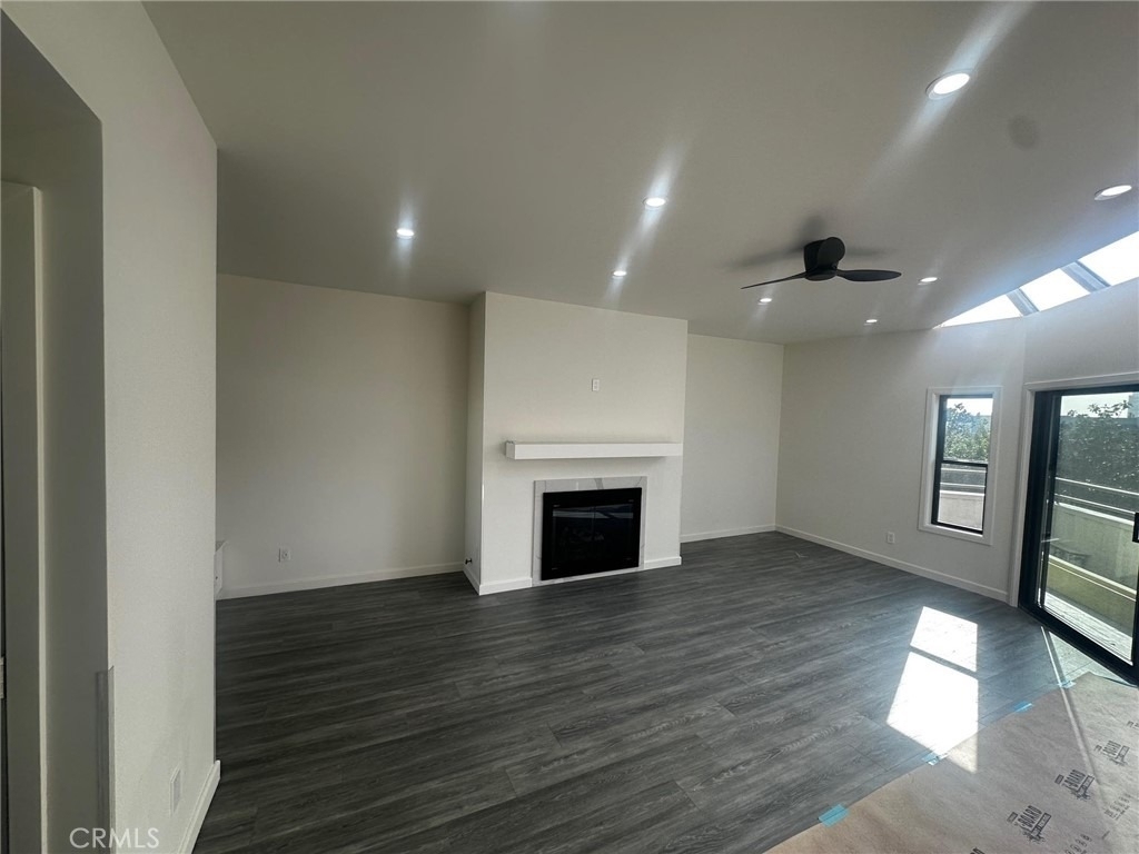 412 N Kenwood Street - Photo 2