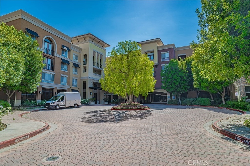 24595 Town Center - Photo 2