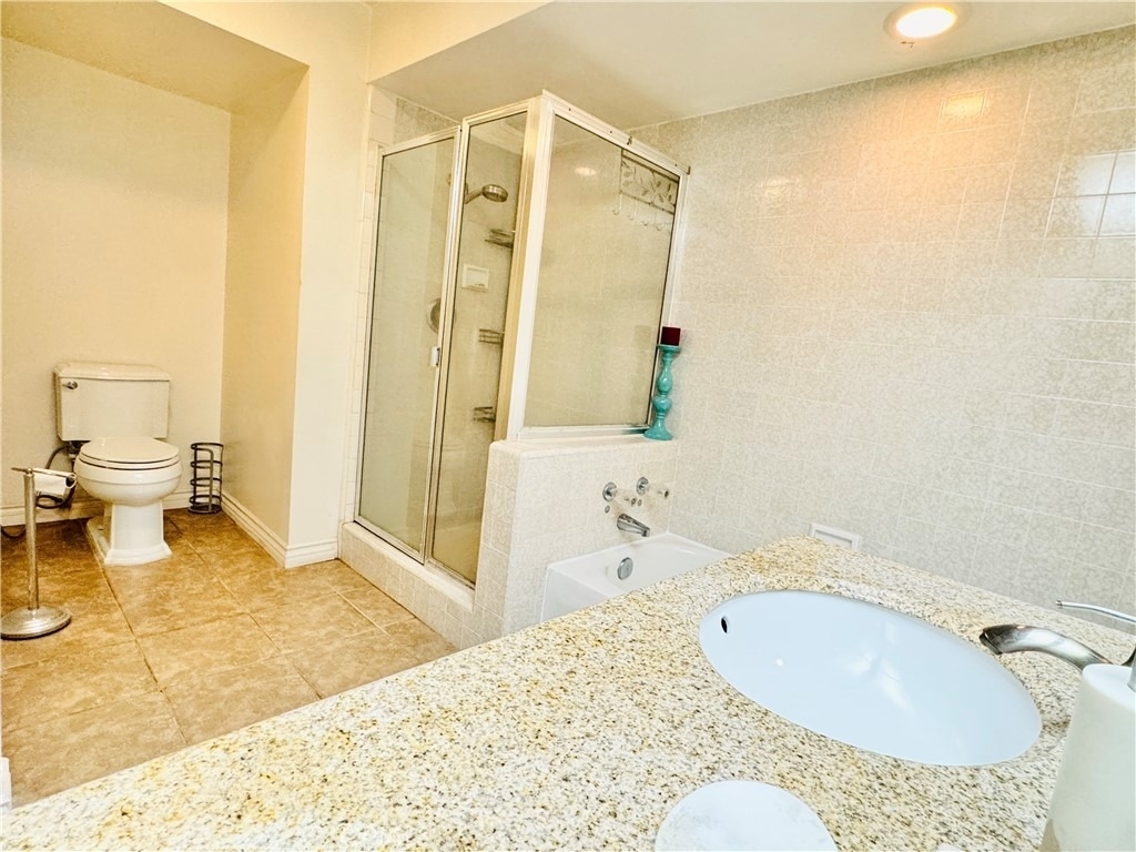 4958 Woodman - Photo 29