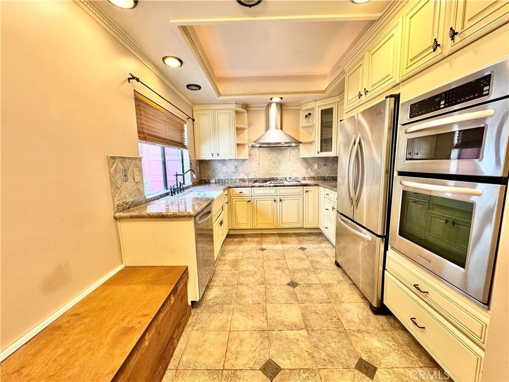 4958 Woodman - Photo 3
