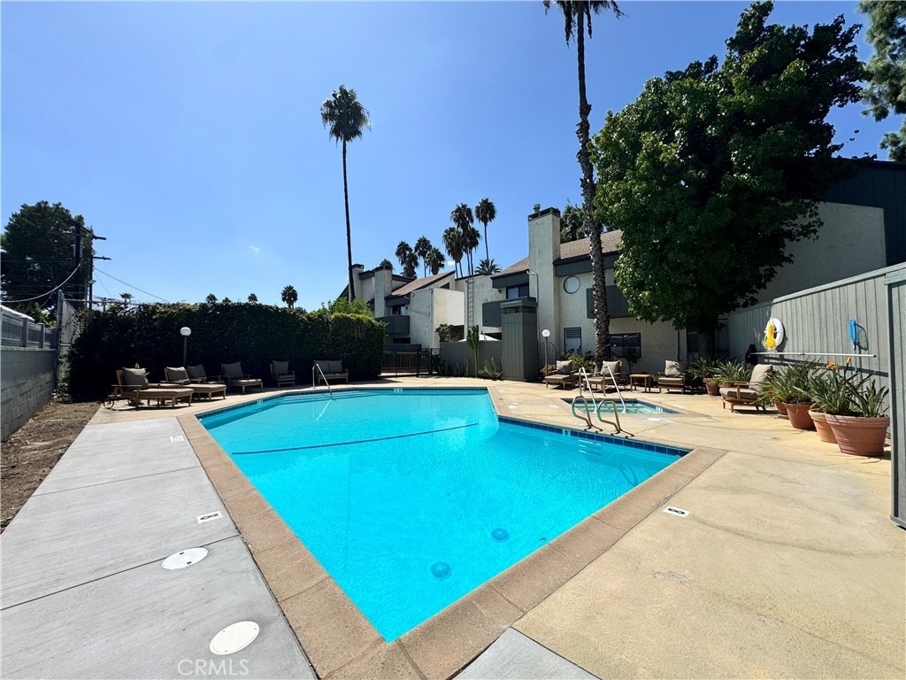 4958 Woodman - Photo 37