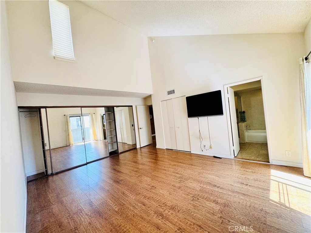4958 Woodman - Photo 27
