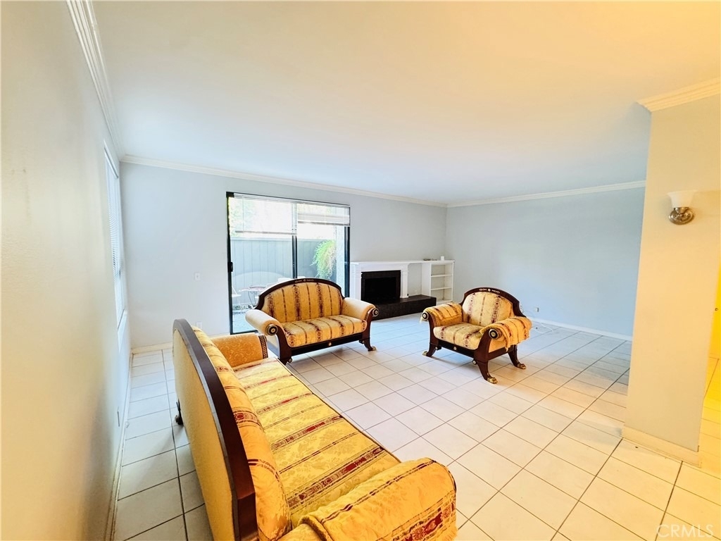 4958 Woodman - Photo 11