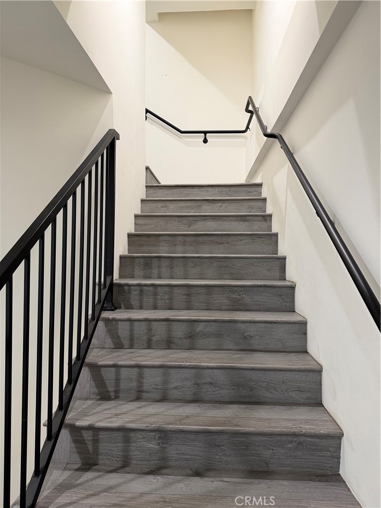 11808 Hart - Photo 5
