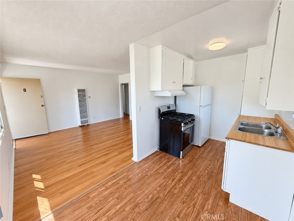 1808 10th Street - Photo 9