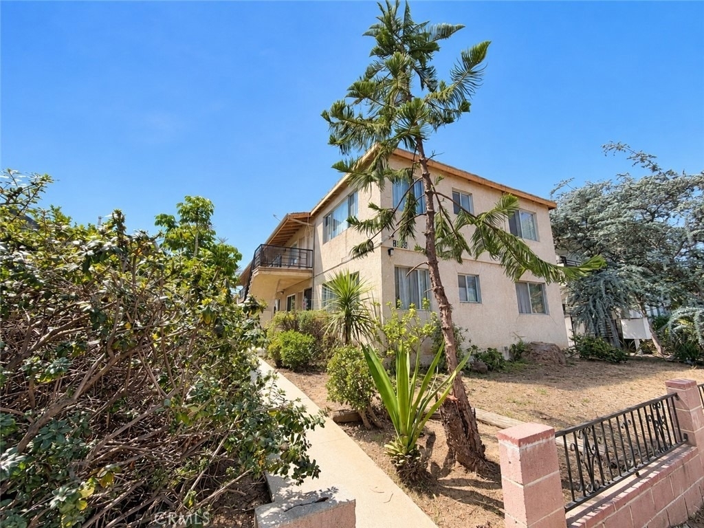 1808 10th Street - Photo 0
