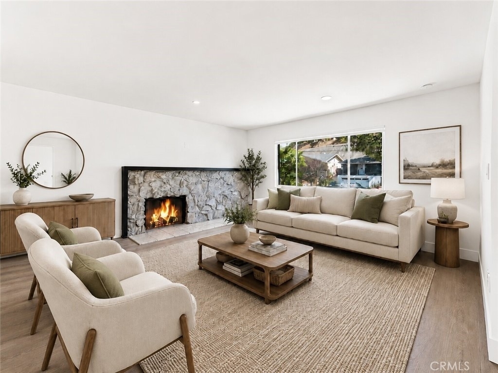 9425 Mclennan Avenue - Photo 4